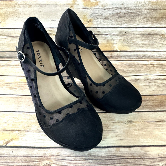 NWOB Torrid Womens Black Faux Suede & Polka Dot Mesh Mary Jane Wedge Shoes 9WW - Picture 1 of 8